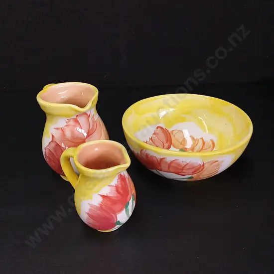3 PIECES OF HAND PAINTED CHRISTINE HARRIS POTTERY TALLEST H12CM