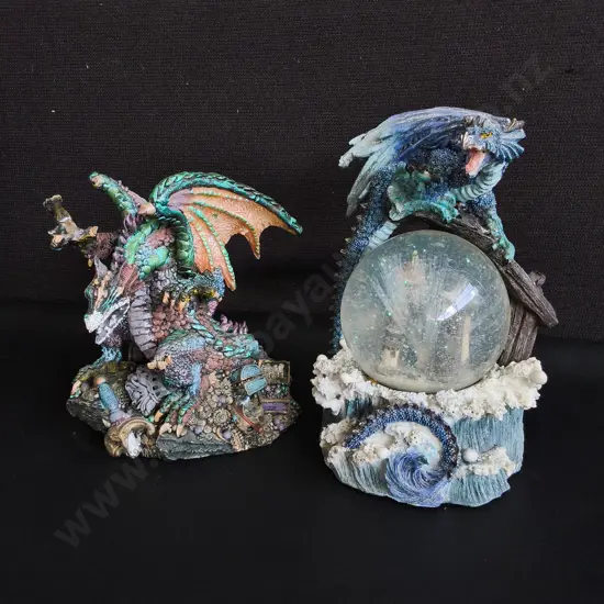 PAIR OF FANTASY DRAGON RESIN FIGURE, INCLUDING SNOW GLOBE LAMP, (SWITCH ON BOTTOM)  TALLEST H 21 CM