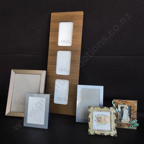 6 PICTURE FRAMES, TALLEST H 54 CM