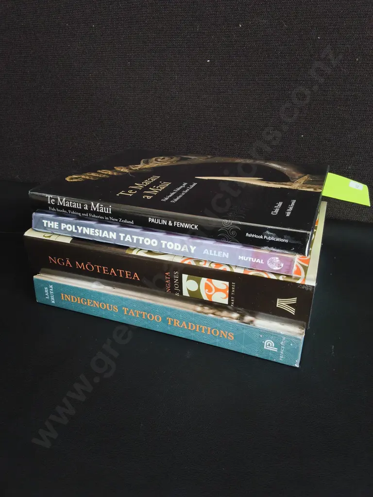 4 BOOKS ON MĀORI CULTURE, PACIFIC ART AND TRADITIONAL TATTOOING Image 1++