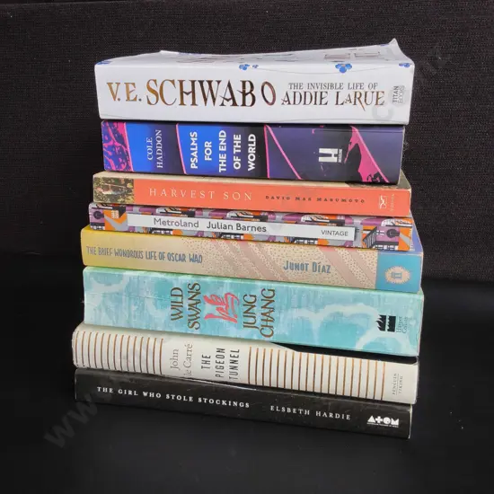 MIX OF NOVELS