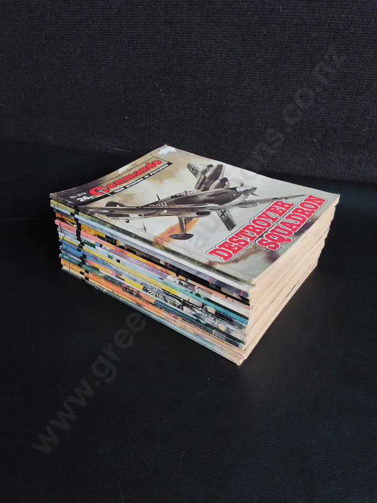 VINTAGE COMMADO DIGEST COMICS Image 1++