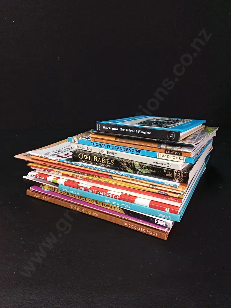 20 CHILDRENS BOOKS Image 1++