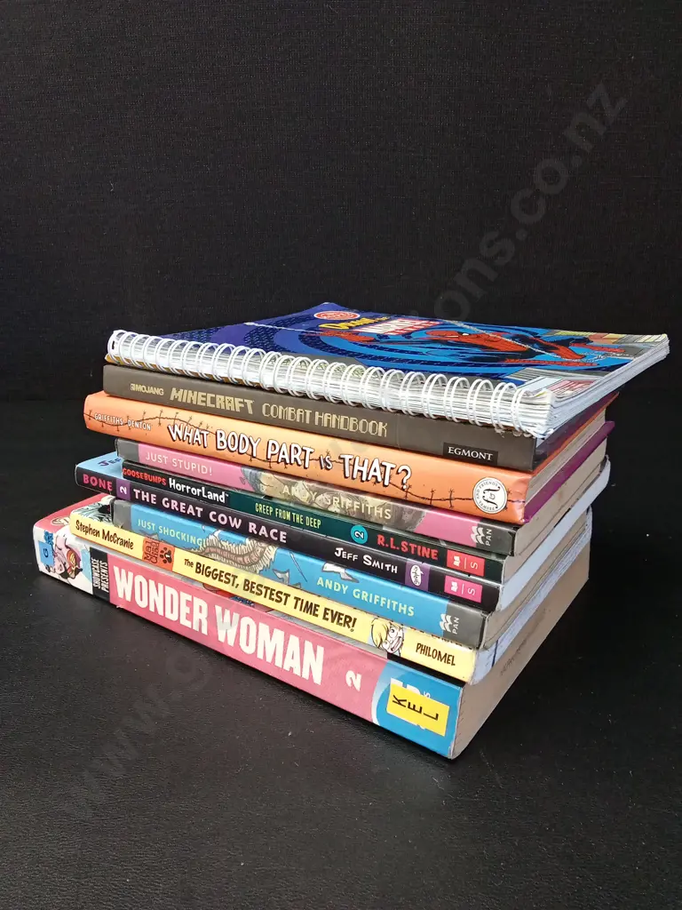 9 CHILDRENS BOOKS Image 1++