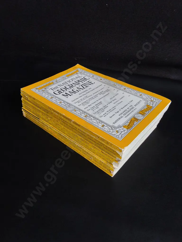 10 VINTAGE NATIONAL GEOGRAPHIC MAGAZINES Image 1++