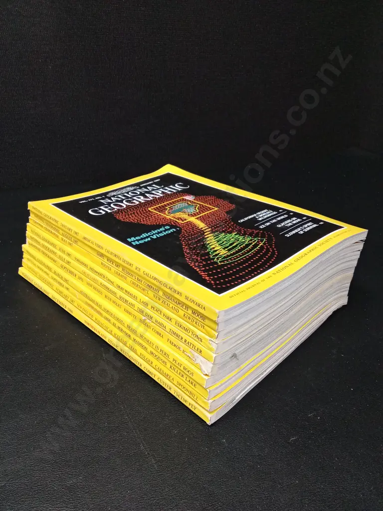 10 NATIONAL GEOGRAPHIC MAGAZINES Image 1++