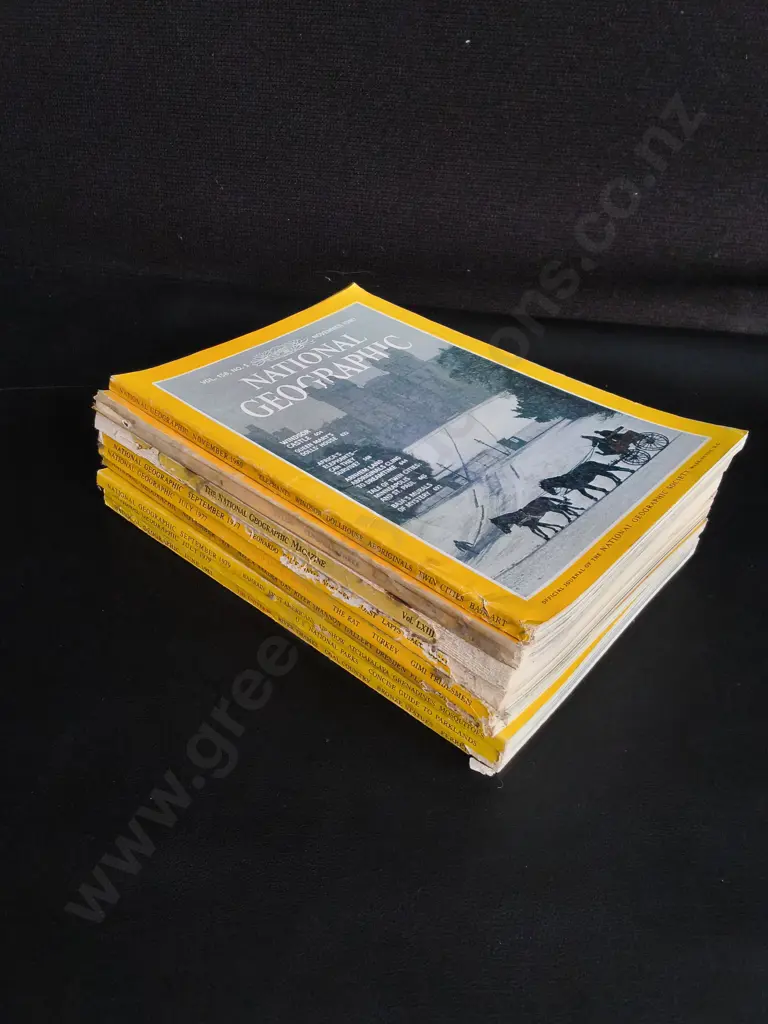 9 VINTAGE NATIONAL GEOGRAPHIC MAGAZINES Image 1++