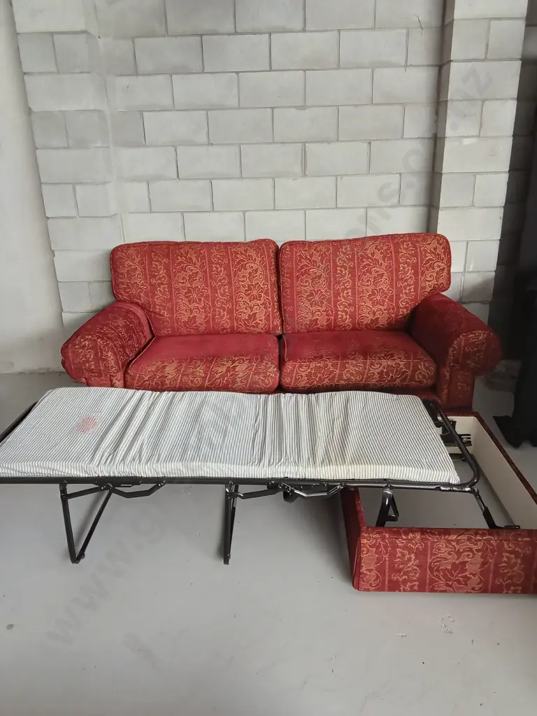 TWO LARGE MARKS & SPENCER SOFAS WITH TWO FOOTRESTS THAT EACH FOLD OUT TO MAKE BED, W 210CM X D 100CM Image 1++