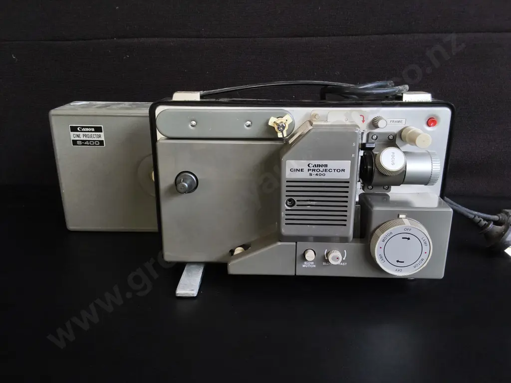 VINTAGE CANON S-400 CINE PROJECTOR, 8MM PROJECTOR Image 1++