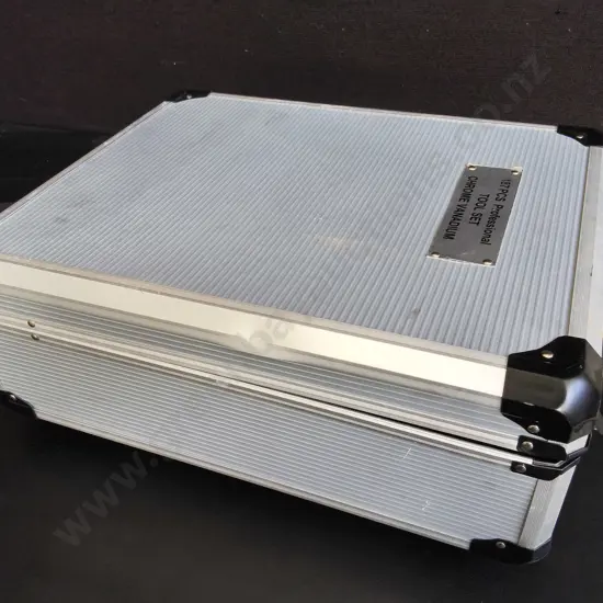 187 PIECE VANADIUM TOOL SET IN ALUMINUM CARRY CASE