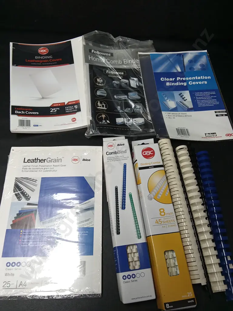 FELLOWES AT HOME BINDER WITH SUPPLIES Image 1++