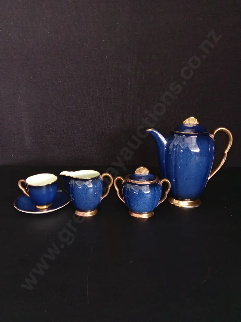 15 PIECE VINTAGE CARLTON WARE TEA SET Image 1++