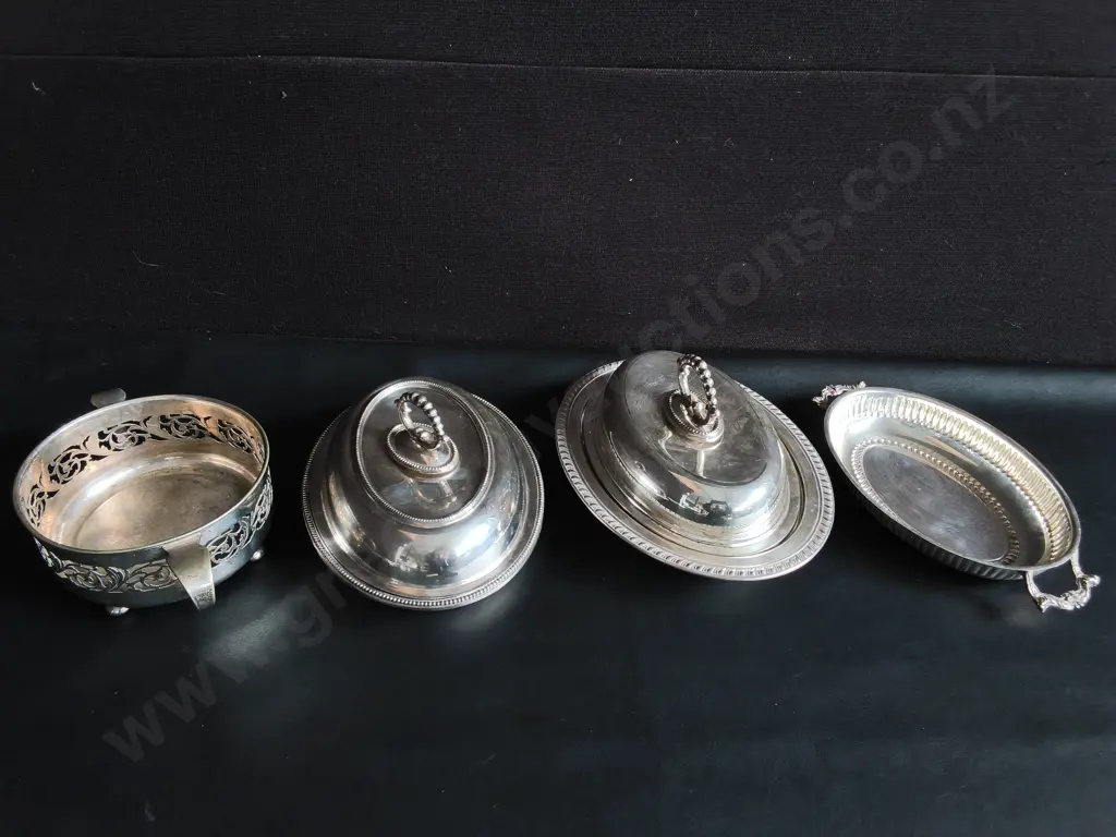VINTAGE SILVER PLATE TABLEWARE, ENTRÉE DISHES, FILLIGREE BOWL AND FLUTED TRAY Image 1++