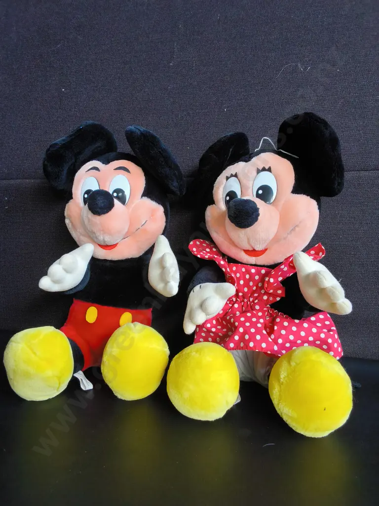 PAIR OF VINTAGE DISNEYLAND MICKEY AND MINNIE MOUSE PLUSH TOYS, H 38 CM Image 1++
