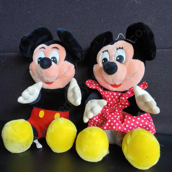 PAIR OF VINTAGE DISNEYLAND MICKEY AND MINNIE MOUSE PLUSH TOYS, H 38 CM