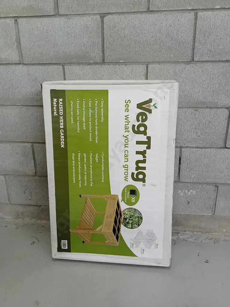 BRAND NEW VEGTRUG RAISED HERB GARDEN Image 1++