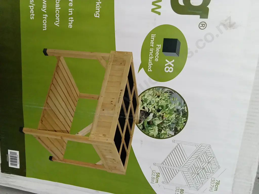 BRAND NEW VEGTRUG RAISED HERB GARDEN Image 1++