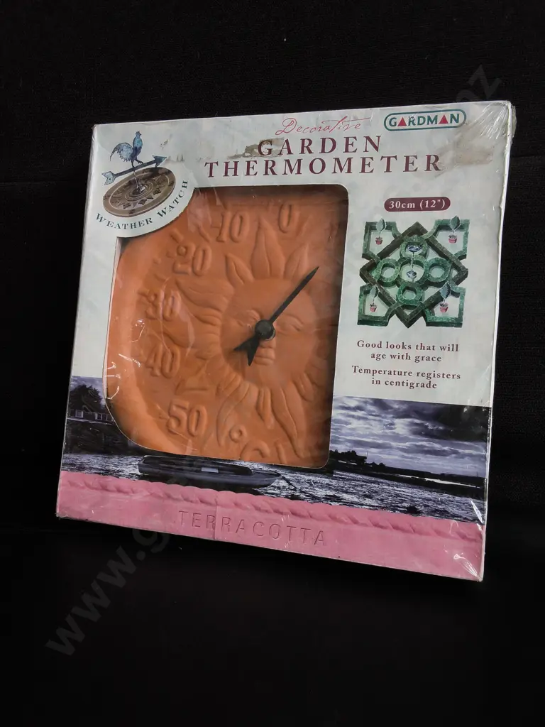 BRAND NEW TERRACOTTA GARDEN THERMOMETER Image 1++