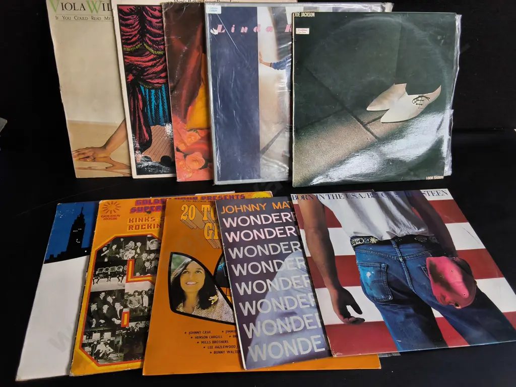 MIX OF 10 VINTAGE RECORDS Image 1++