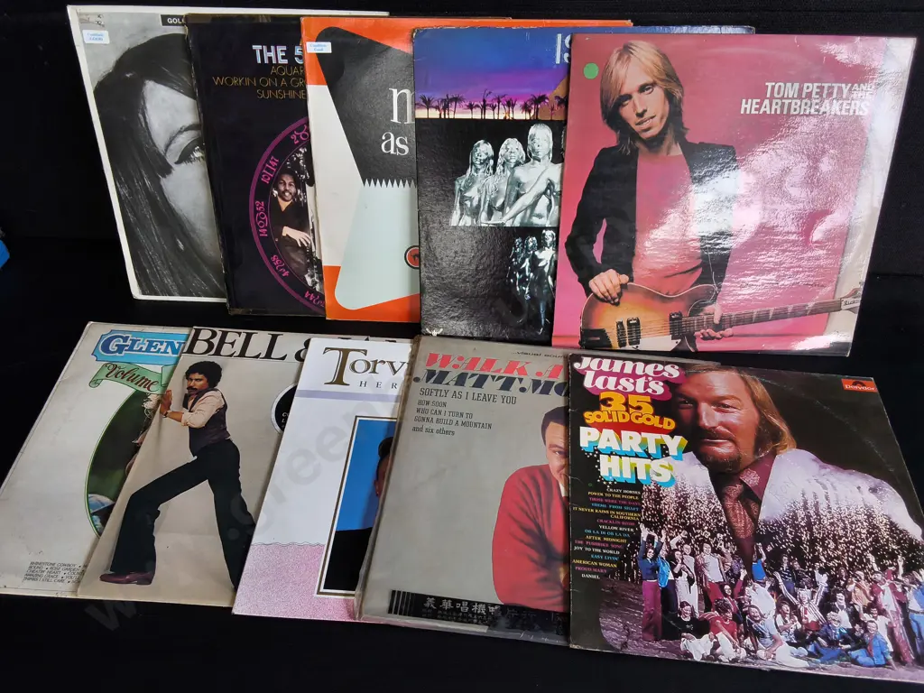 MIX OF 10 VINTAGE RECORDS Image 1++