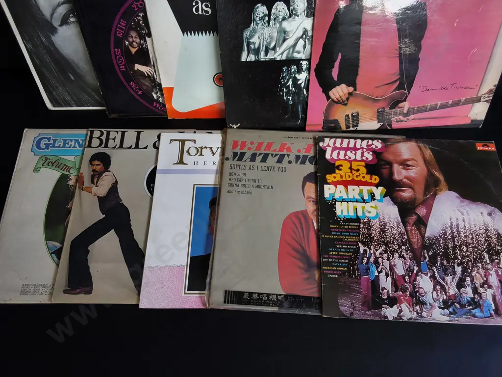MIX OF 10 VINTAGE RECORDS Image 1++