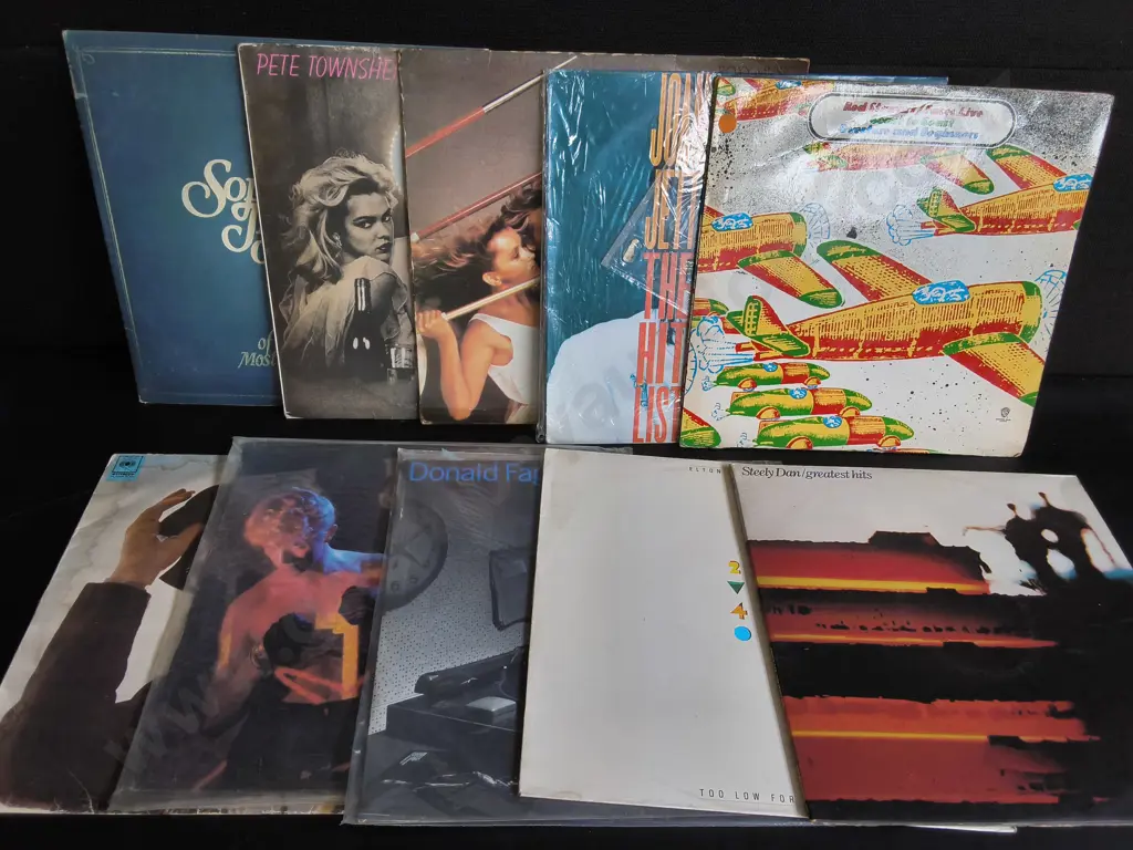 MIX OF 10 VINTAGE RECORDS Image 1++