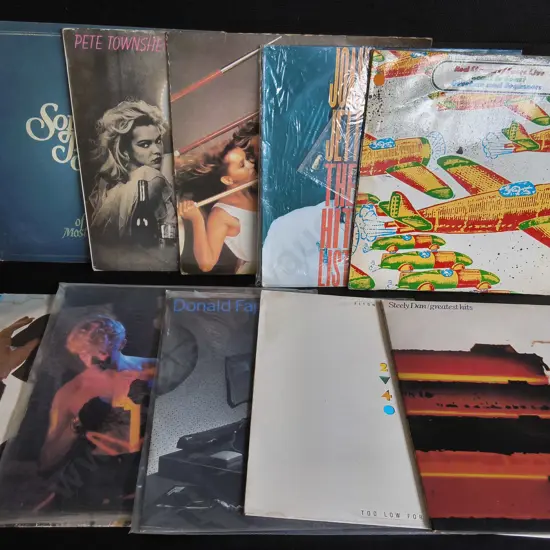 MIX OF 10 VINTAGE RECORDS