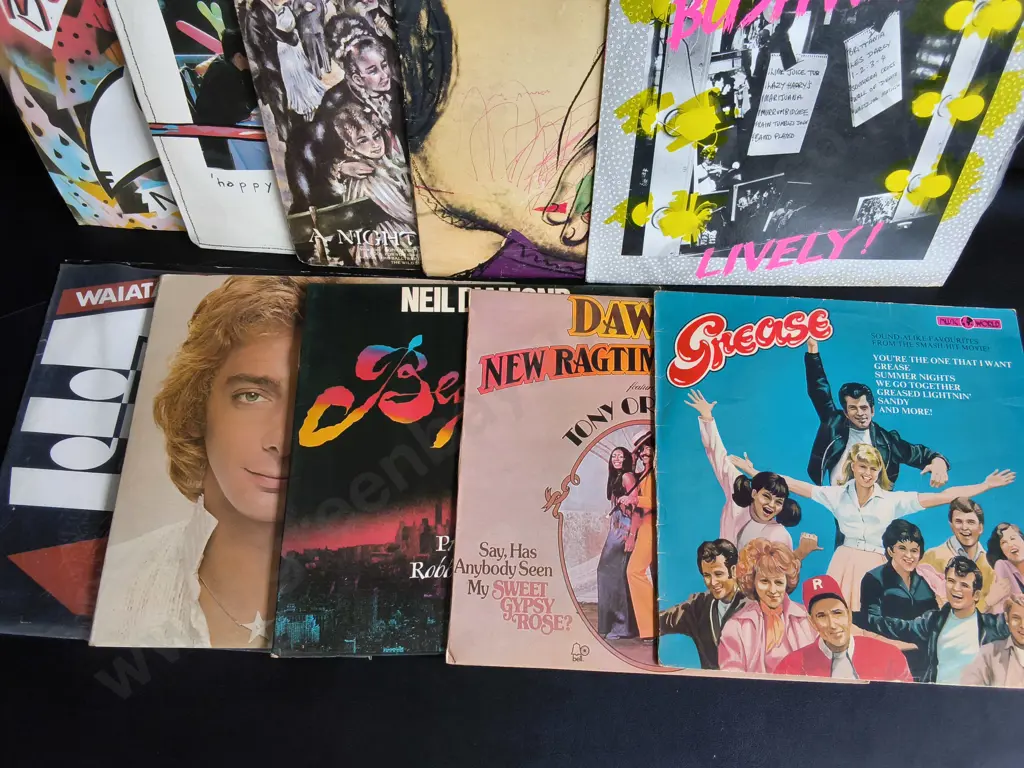 MIX OF 10 VINTAGE RECORDS Image 1++