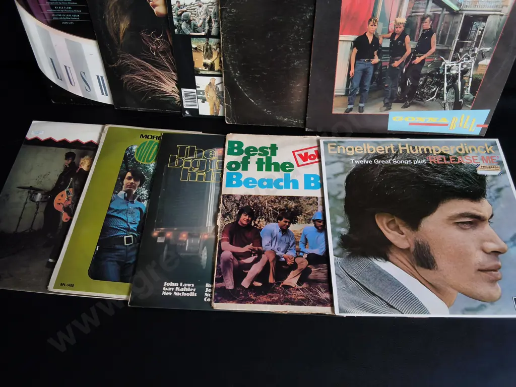 MIX OF 10 VINTAGE RECORDS Image 1++