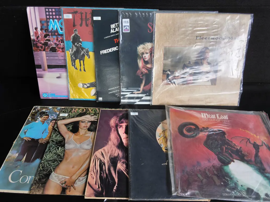 MIX OF 10 VINTAGE RECORDS Image 1++