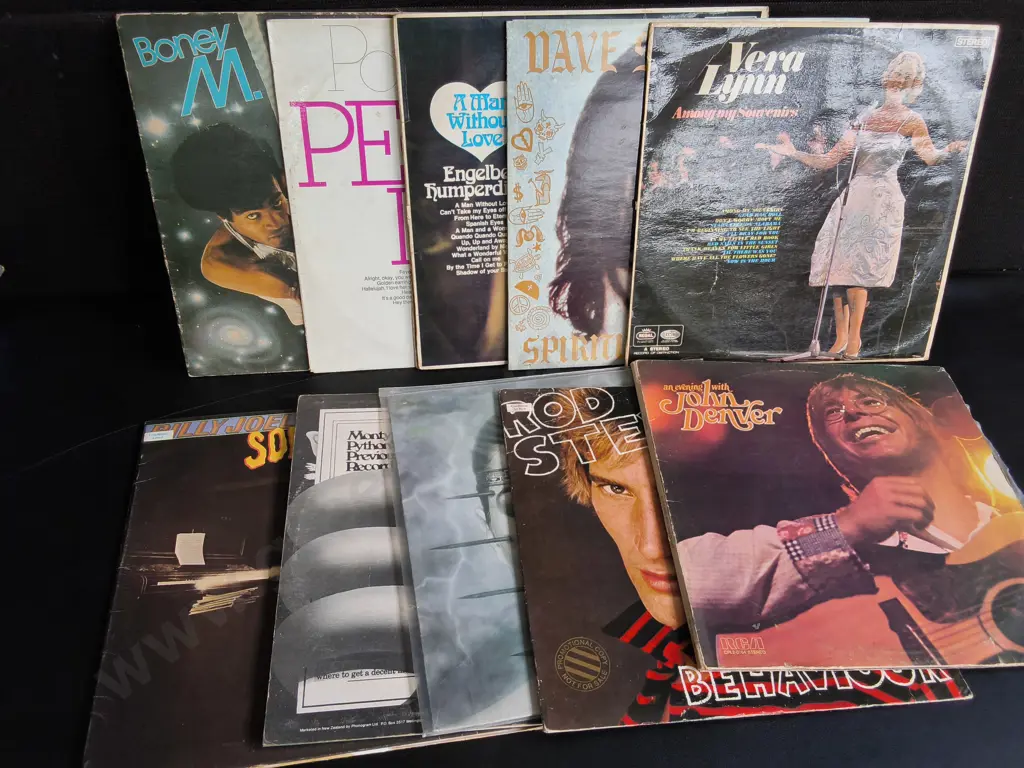 MIX OF 10 VINTAGE RECORDS Image 1++