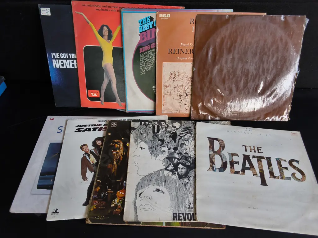 MIX OF 10 VINTAGE RECORDS Image 1++