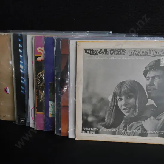 COLLECTION OF VINTAGE RECORDS