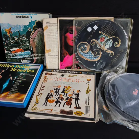 MIX OF VINTAGE RECORDS