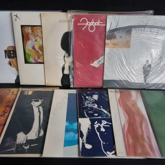 MIX OF 10 VINTAGE RECORDS