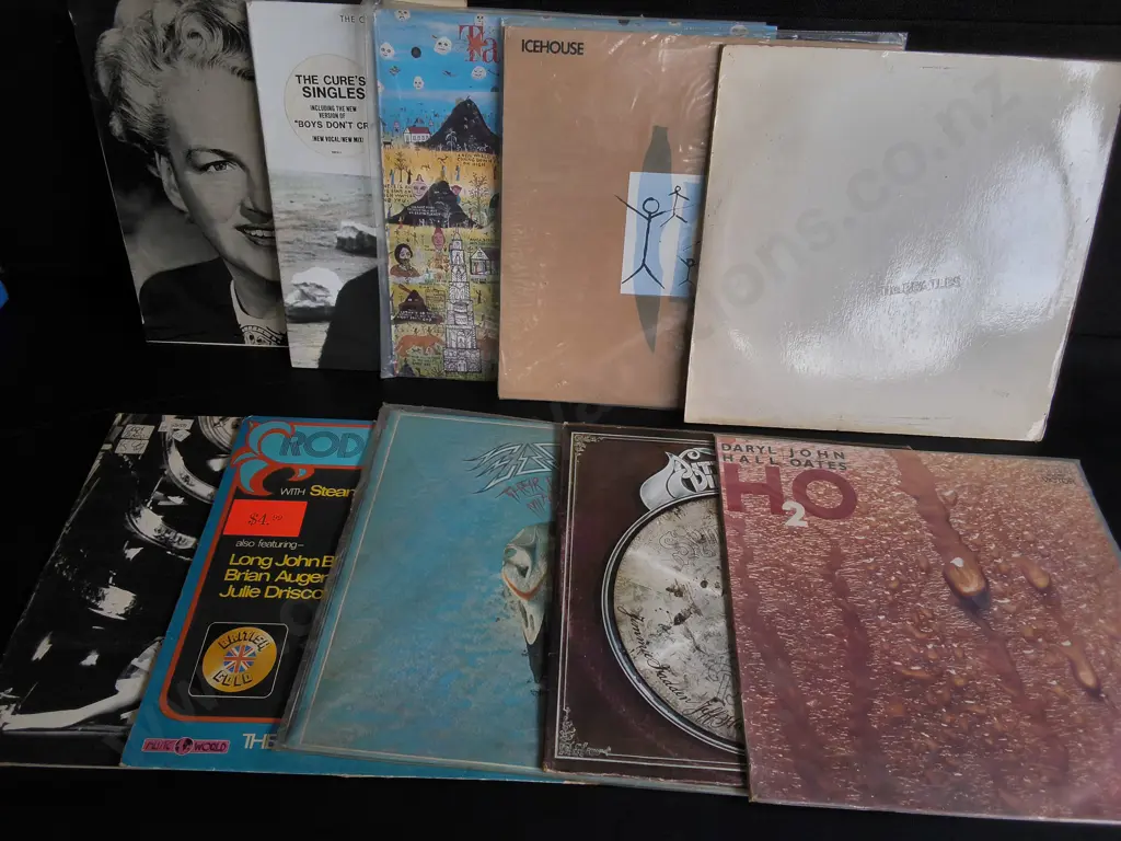 MIX OF 10 VINTAGE RECORDS Image 1++