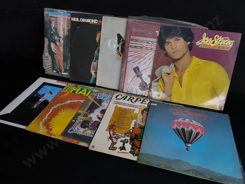 MIX OF 10 VINTAGE RECORDS Image 1++