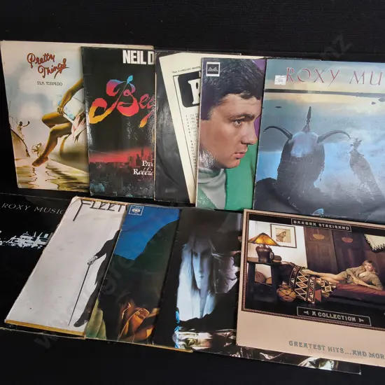 MIX OF 10 VINTAGE RECORDS