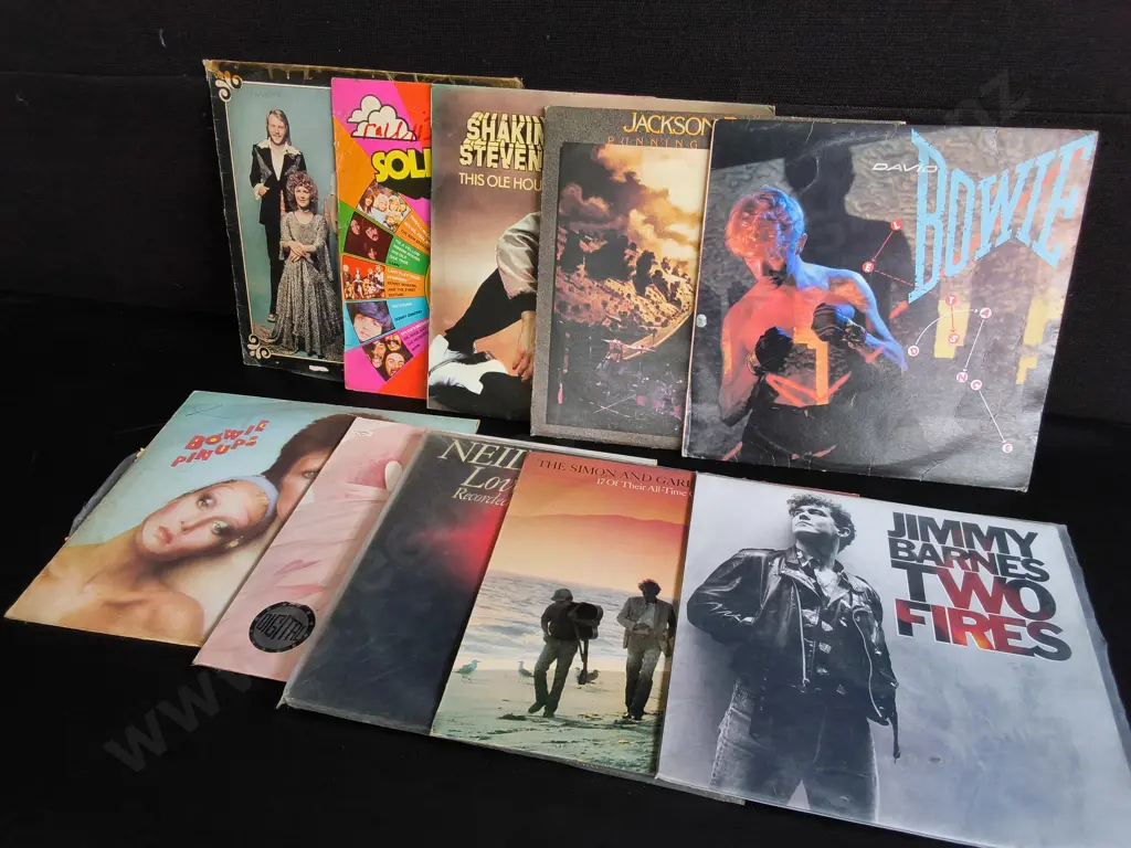 MIX OF 10 VINTAGE RECORDS Image 1++