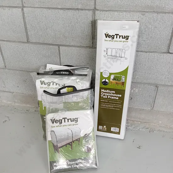 BRAND NEW VEGTRUG MEDIUM GREENHOUSE TALL FRAMED WITH 3 COVERS