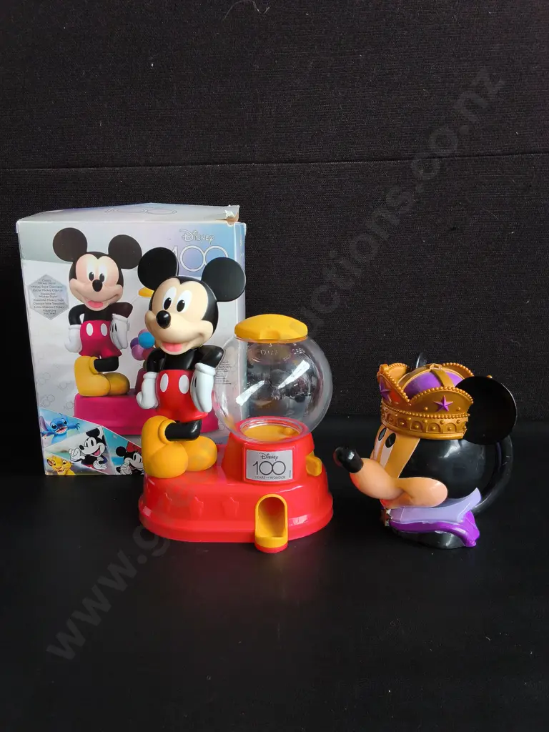MICKEY MOUSE BOXED GUMBALL MACHINE AND MUG, TALLEST H 21 CM Image 1++
