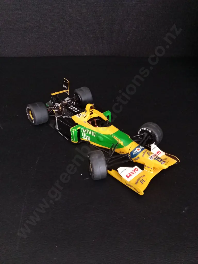 5 FORMULA 1 DIECAST MODELS LONGEST APPROX 23CM Image 1++