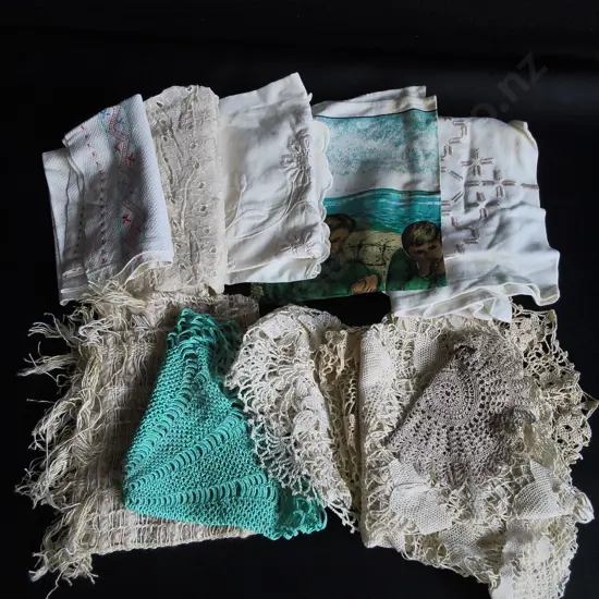 VINTAGE LINEN AND DOILIES