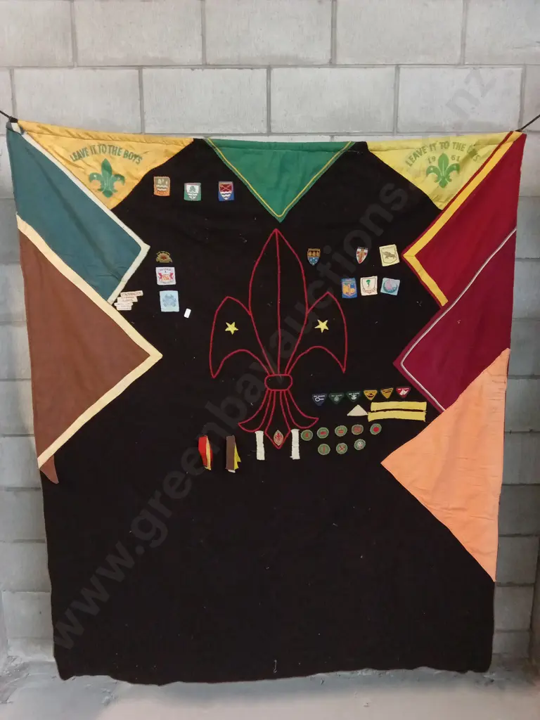 TRADITIONAL SCOUT CAMPFIRE BLANKET, 130CM X 165CM Image 1++