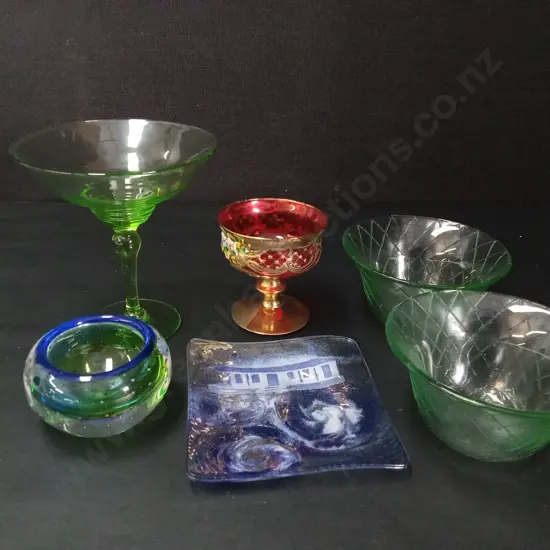 6 GLASS ITEMS TALLEST H16CM