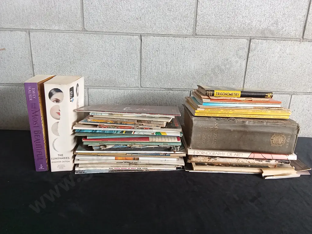 COLLECTION OF MIXED BOOKS, MAGAZINES, AND NOVELS Image 1++