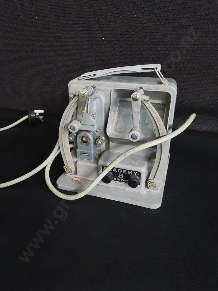 VINTAGE ACADEMY 8 8MM MOVIE FILM EDITOR, MADE IN JAPAN Image 1++