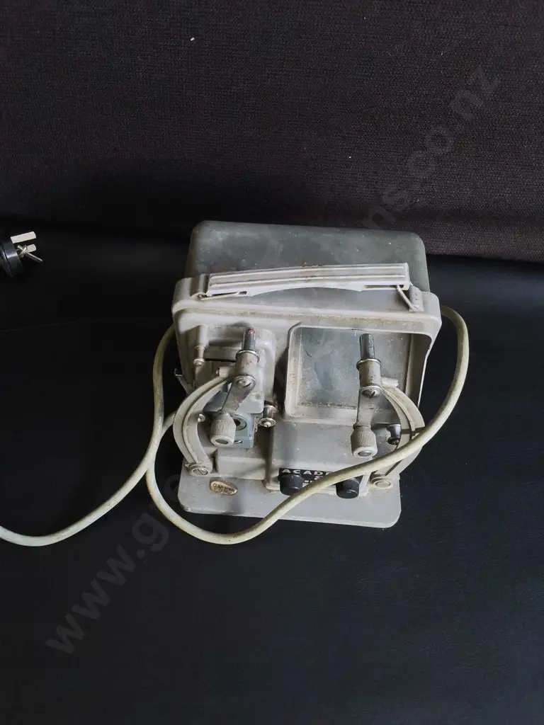 VINTAGE ACADEMY 8 8MM MOVIE FILM EDITOR, MADE IN JAPAN Image 1++