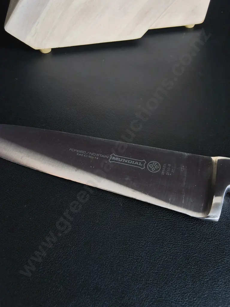 MUNDIAL FORGED SELF SHARPENING KNIFE BLOCK SET Image 1++