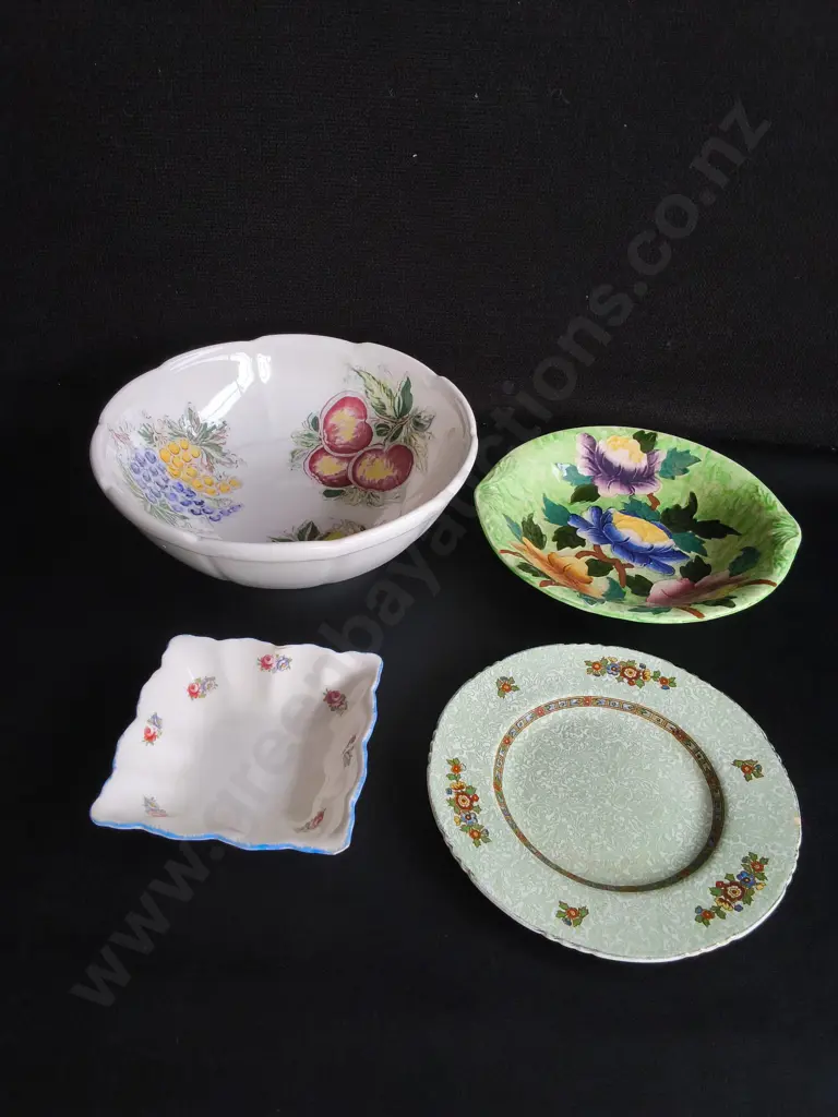 MIX OF VINTAGE DISHES, 4 PIECES, WIDEST DIA 23 CM Image 1++